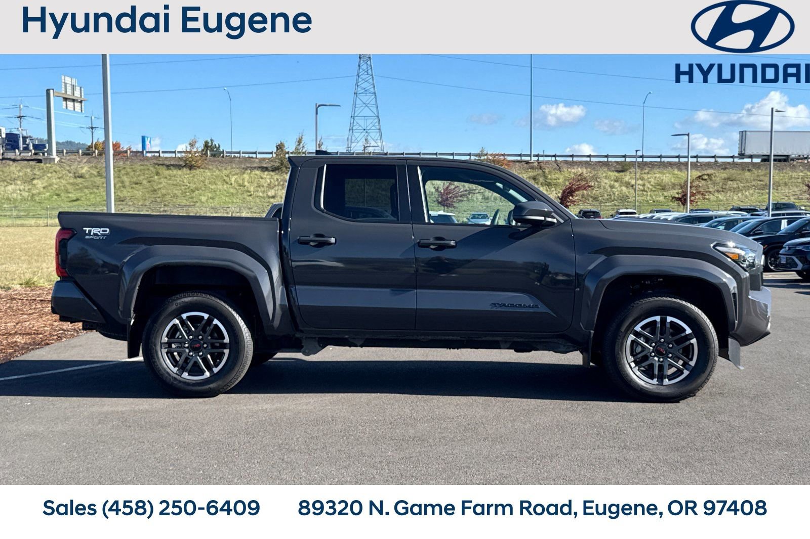 Used 2024 Toyota Tacoma TRD Sport image 2