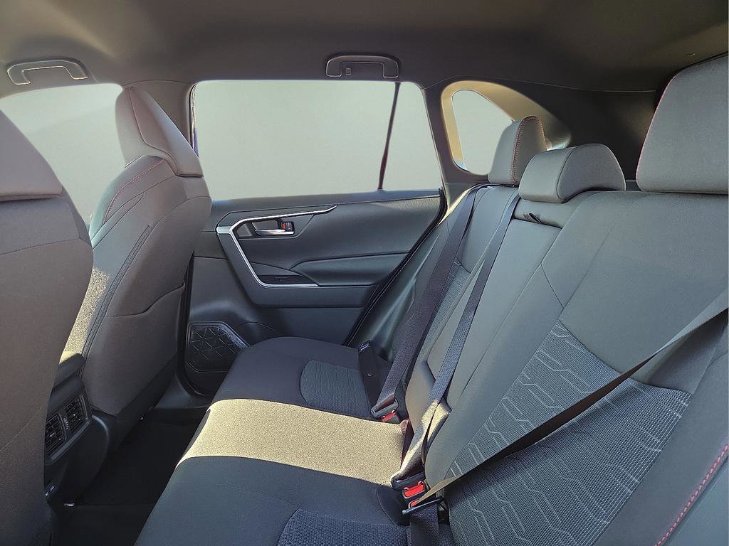 New 2025 Toyota RAV4 SE image 12
