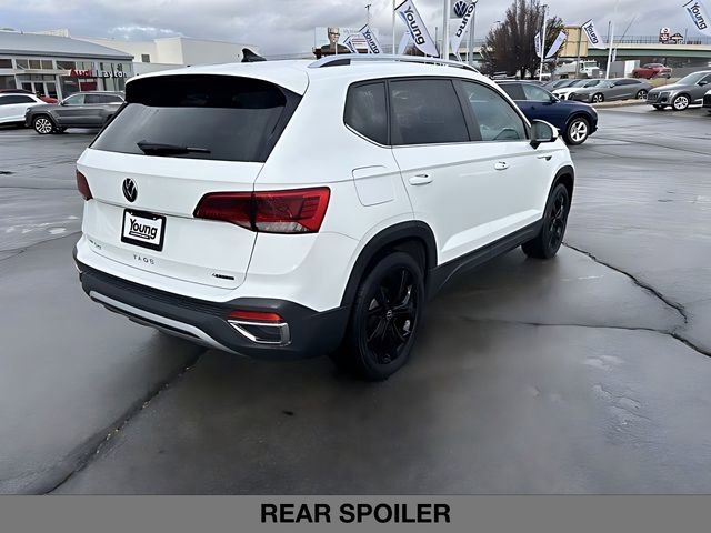 Used 2023 Volkswagen Taos SE w/ Panoramic Sunroof Package image 3