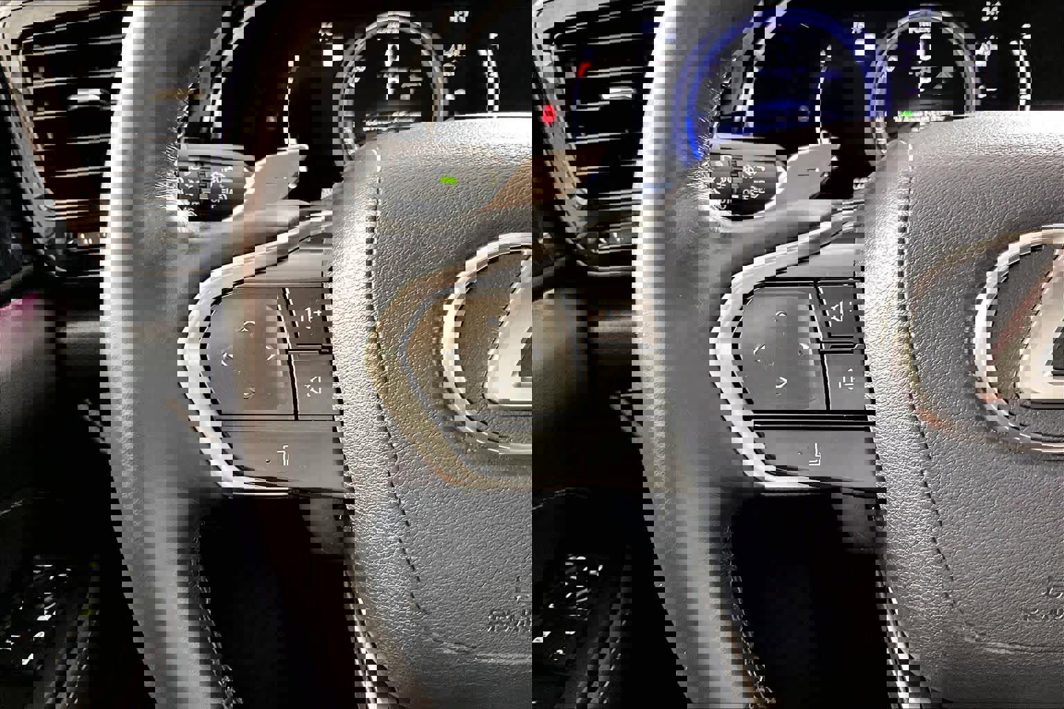 Used 2024 Lexus NX 350h AWD w/ Vision Package image 22