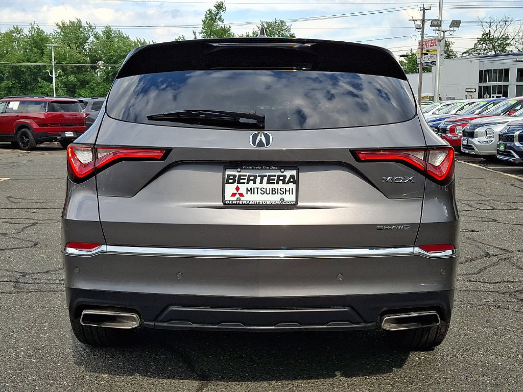 Used 2023 Acura MDX w/ Technology Package AWD/4WD image 5