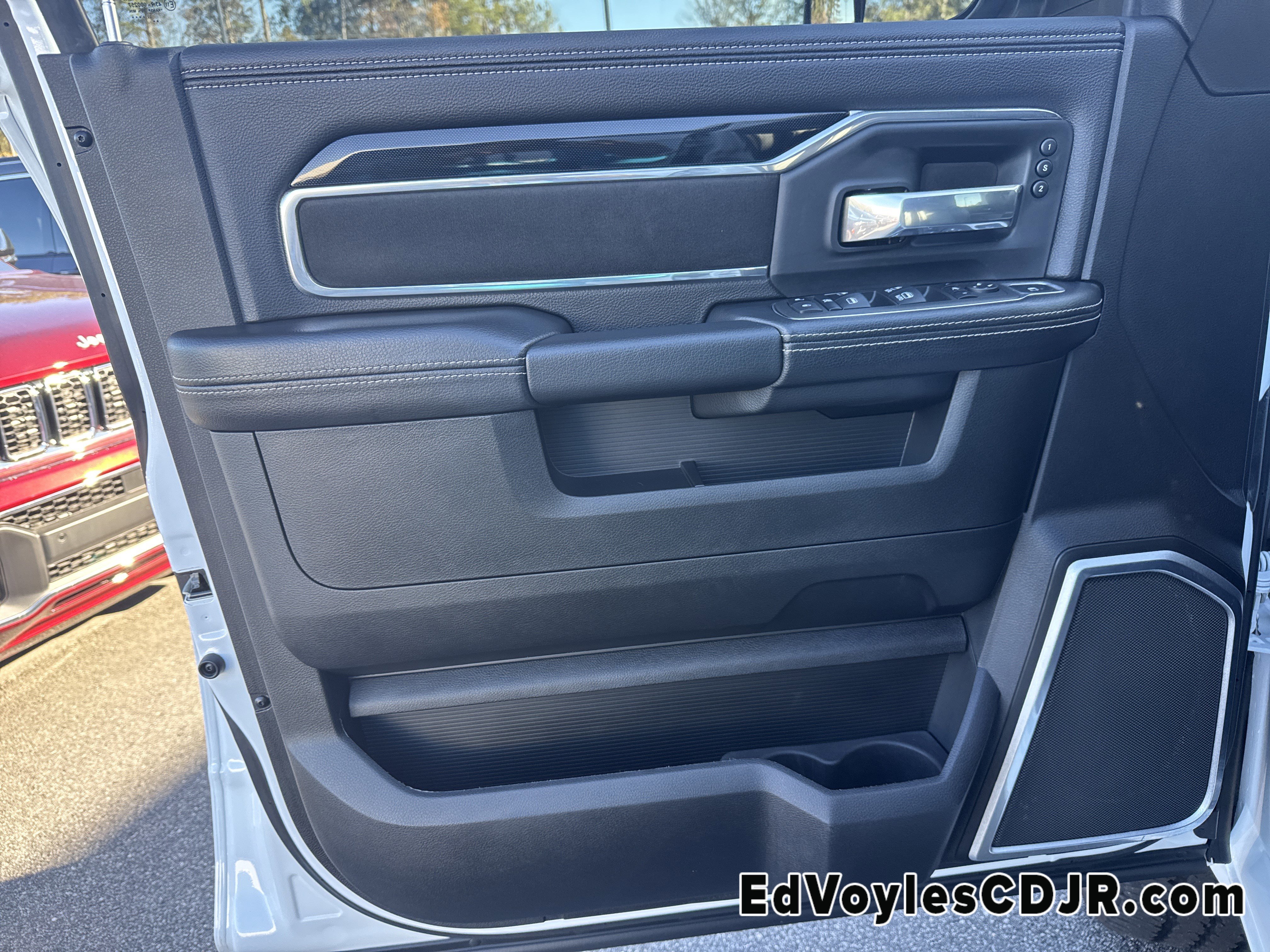 Used 2022 RAM 2500 Laramie image 13