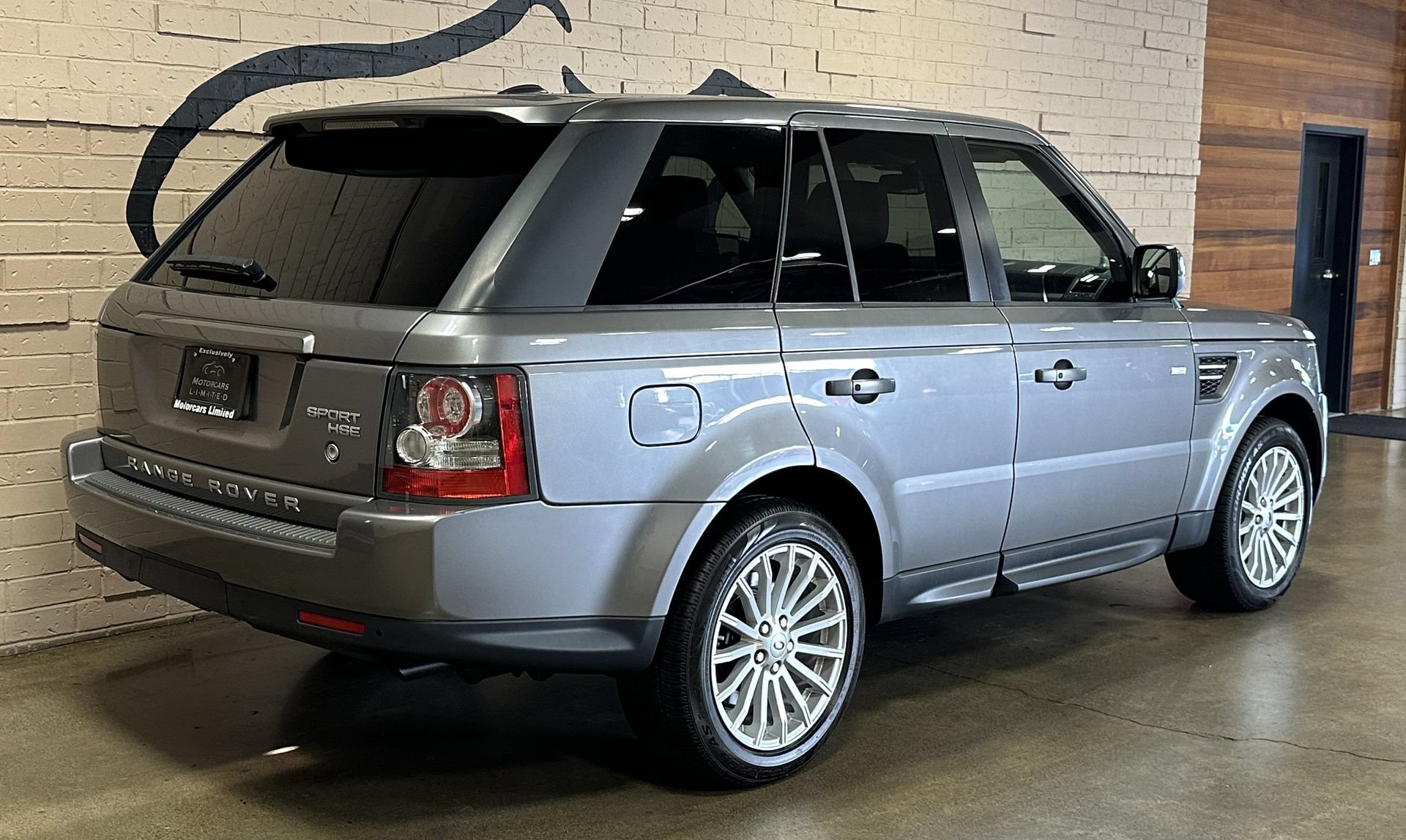 Used 2011 Land Rover Range Rover Sport HSE AWD/4WD image 10