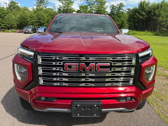 Used 2025 GMC Canyon Denali AWD/4WD image 2