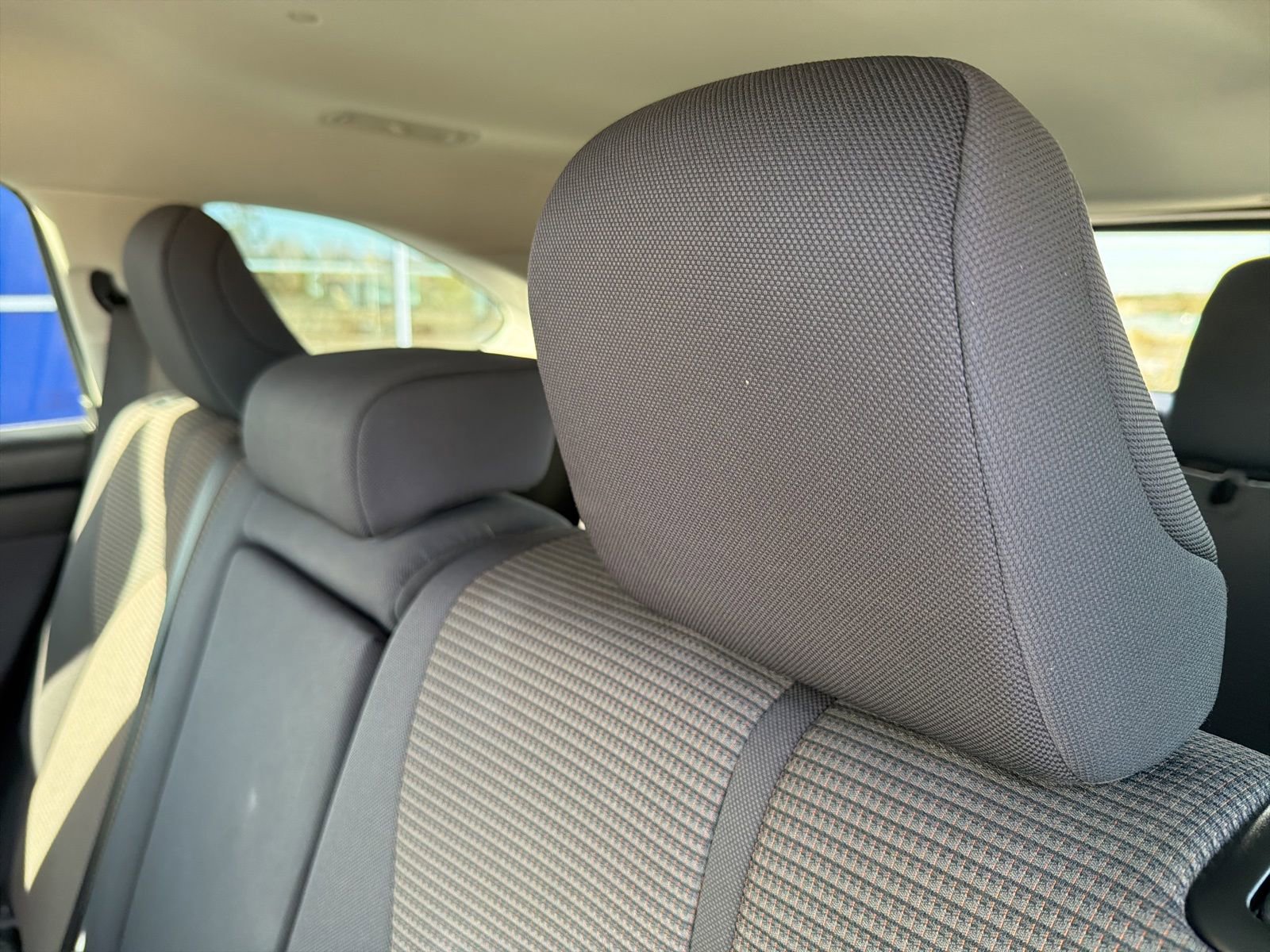 Used 2024 Toyota Highlander LE image 34