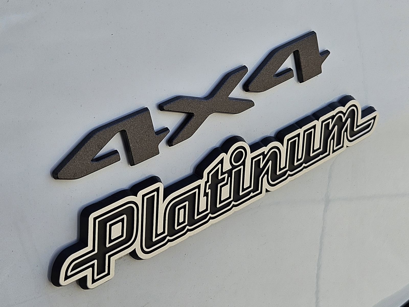 New 2026 Jeep Cherokee Laredo image 13