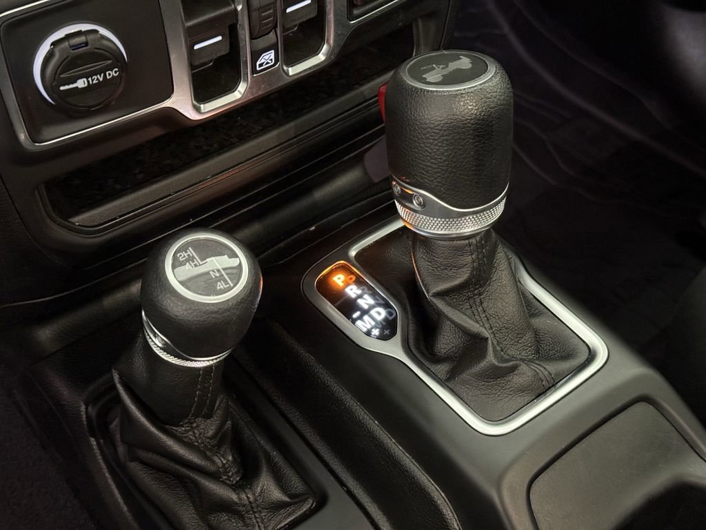 Used 2021 Jeep Wrangler Unlimited Sport image 29