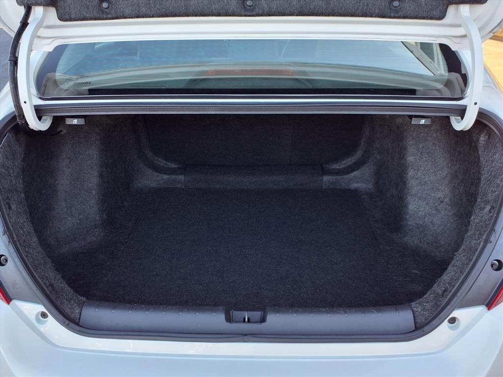 Used 2017 Honda Civic Touring image 25