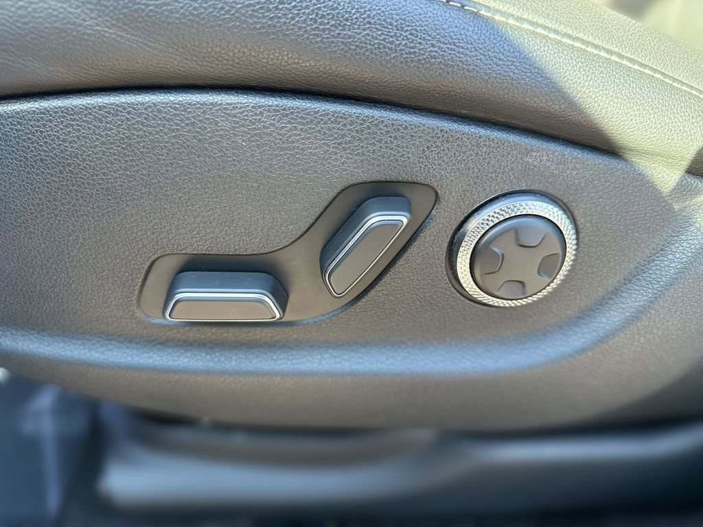 Used 2023 Genesis GV80 2.5T image 14