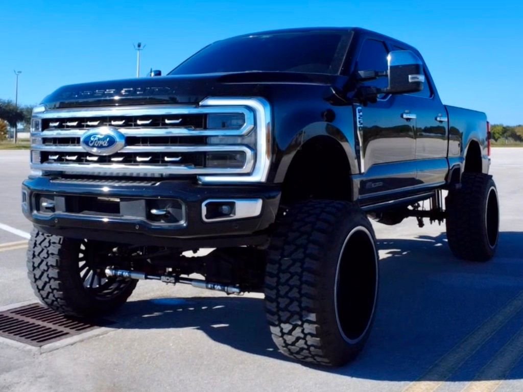 Used 2024 Ford F250 Platinum w/ FX4 Off-Road Package AWD/4WD image 22
