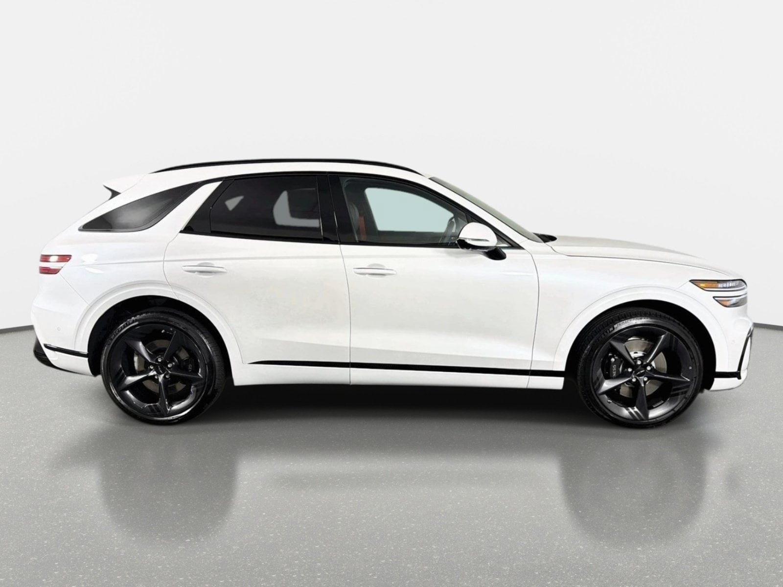 New 2027 Genesis GV70 2.5T Sport Prestige AWD/4WD image 4