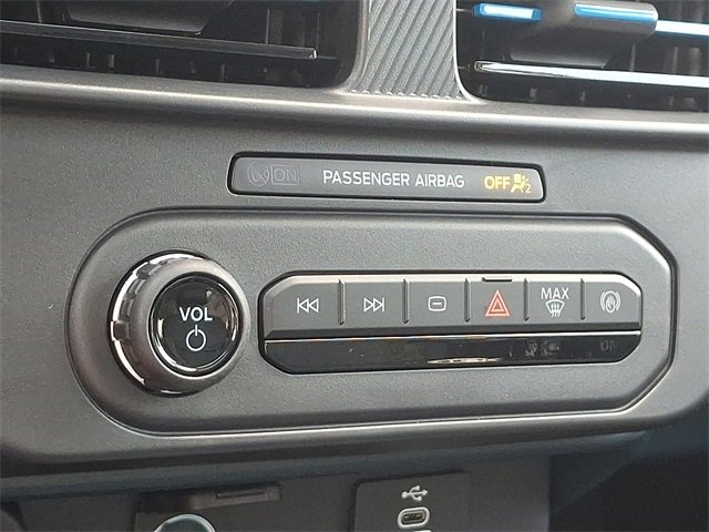 New 2025 Ford Maverick Lobo image 11