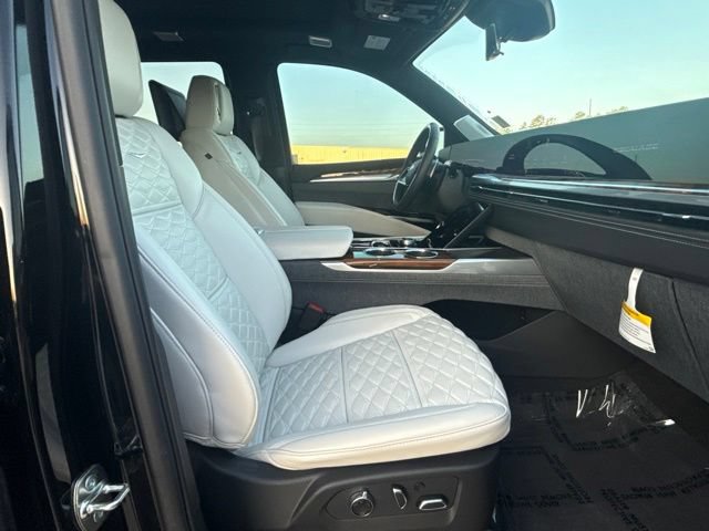 Used 2026 Cadillac Escalade Platinum Sport w/ LPO, ONYX Package AWD/4WD image 24