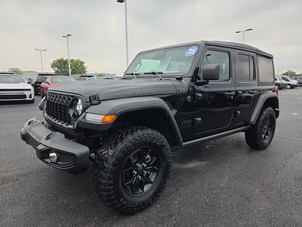 Used 2025 Jeep Wrangler Unlimited Sport AWD/4WD image 3