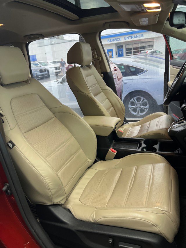 Used 2018 Honda CR-V Touring image 14