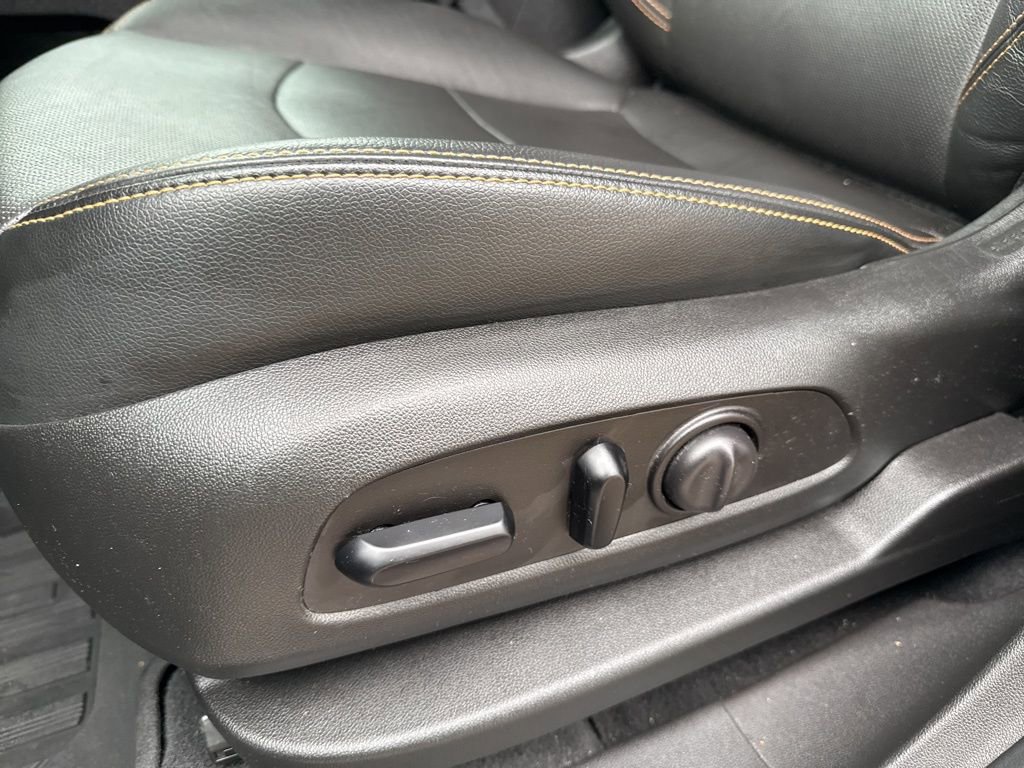 Used 2020 GMC Terrain SLT w/ Preferred Package image 13