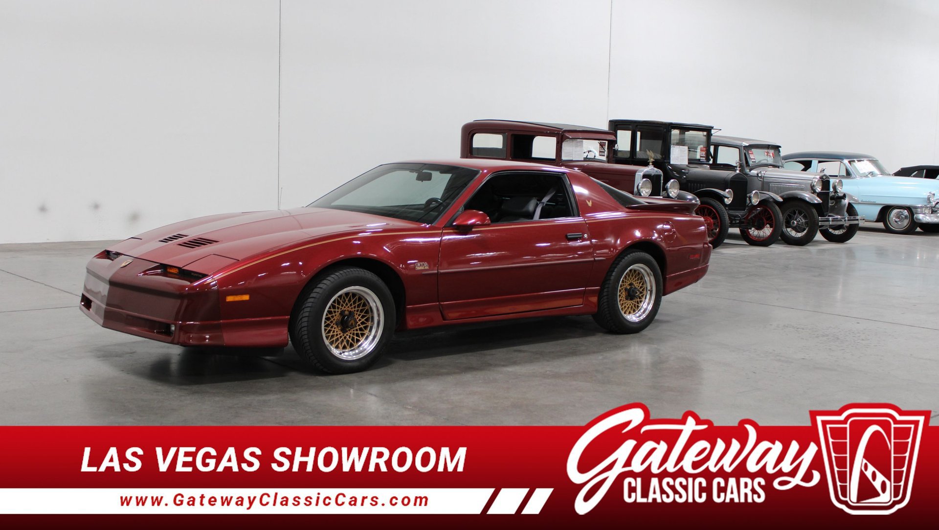 Used 1989 Pontiac Firebird Trans Am RWD image 1
