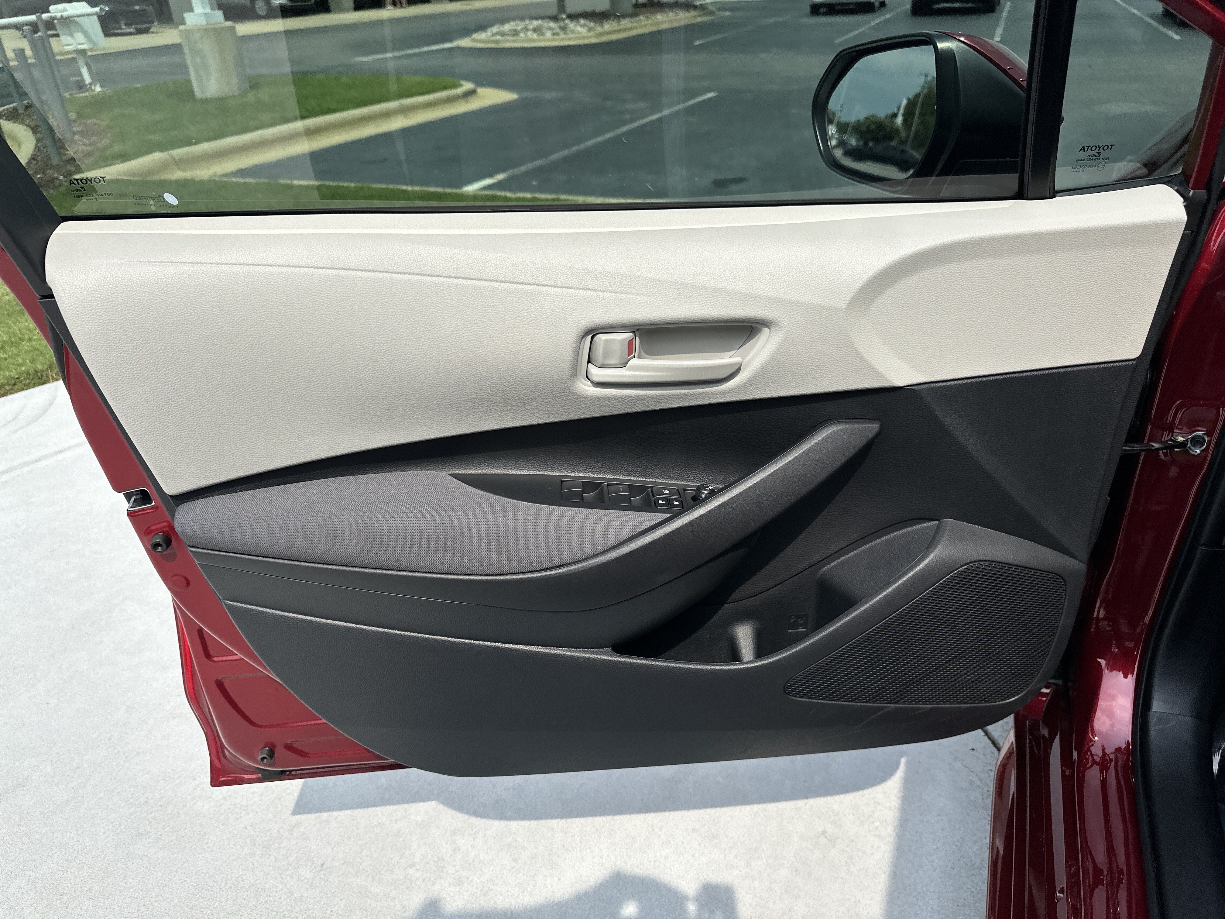 Certified 2026 Toyota Corolla LE FWD image 14
