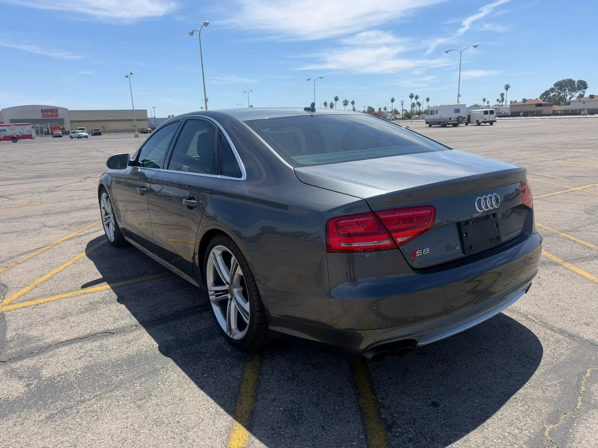 Used 2014 Audi S8 w/ Full Leather Package AWD/4WD image 4