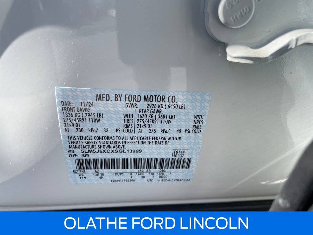 Used 2025 Lincoln Aviator Premiere w/ Jet Appearance Package image 29