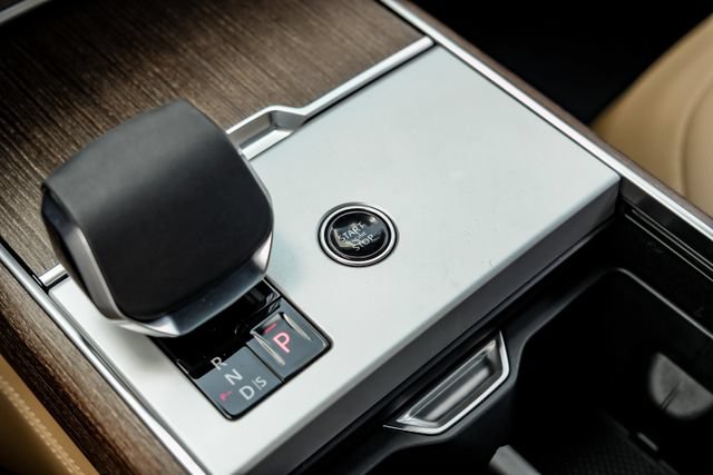 New 2026 Land Rover Range Rover SE AWD/4WD image 25