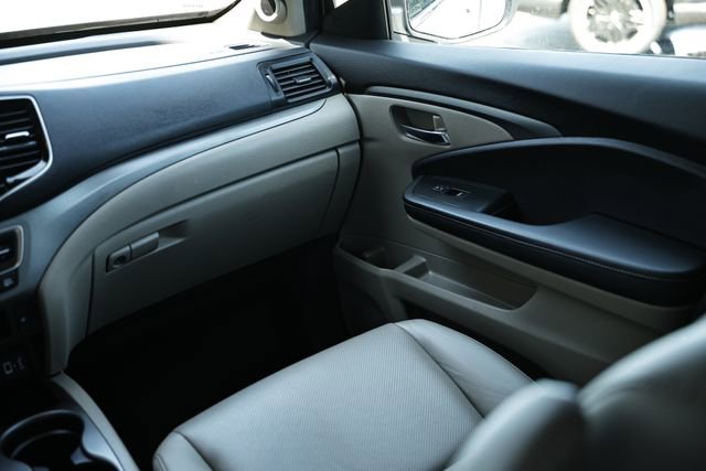 Used 2023 Honda Ridgeline RTL image 32