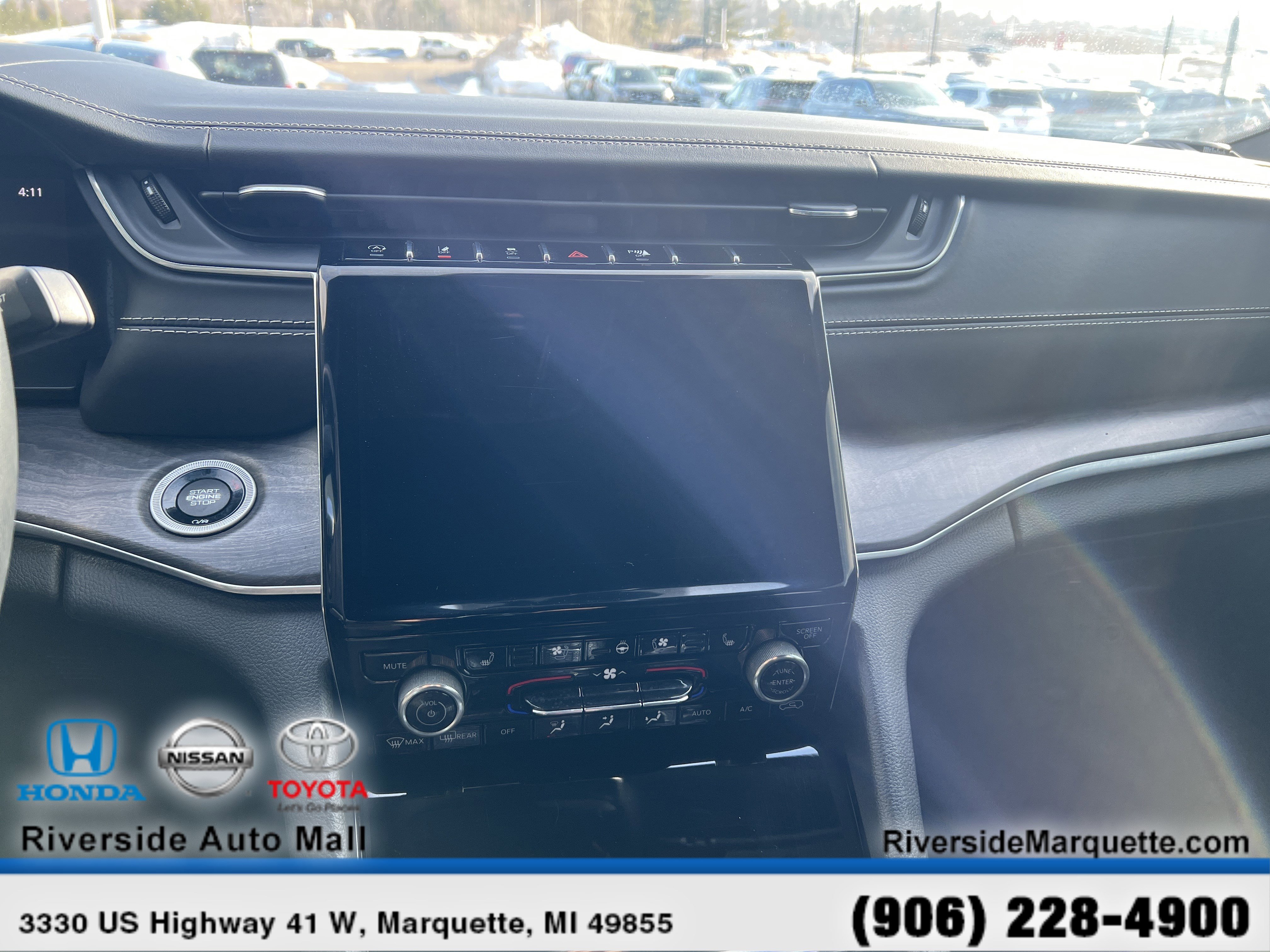 Used 2022 Jeep Grand Cherokee L Overland w/ Advanced Protech Group III image 17