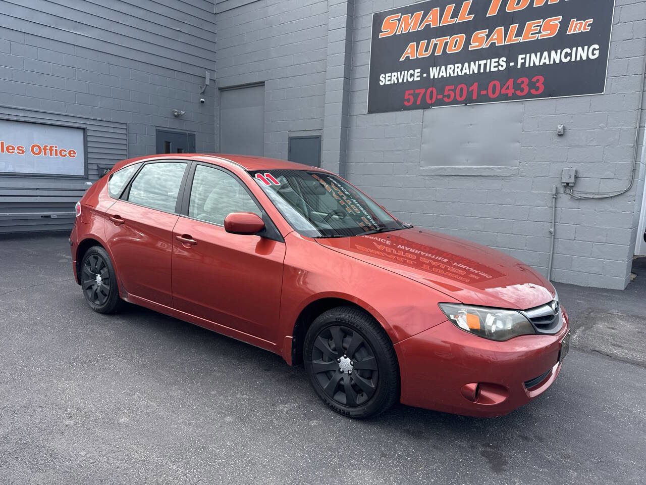 Used 2011 Subaru Impreza 2.5i image 1