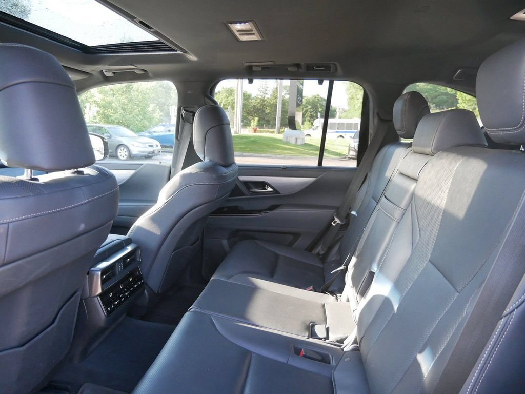 Used 2023 Lexus LX 600 F Sport w/ Accessory Package (Z1) AWD/4WD image 11