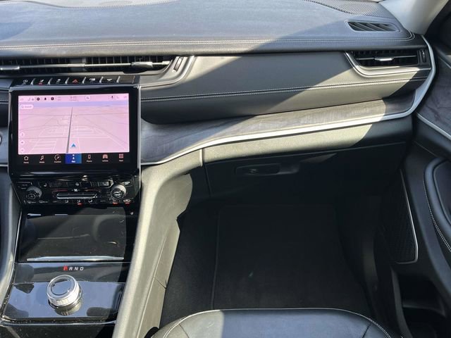 Used 2022 Jeep Grand Cherokee Limited image 19