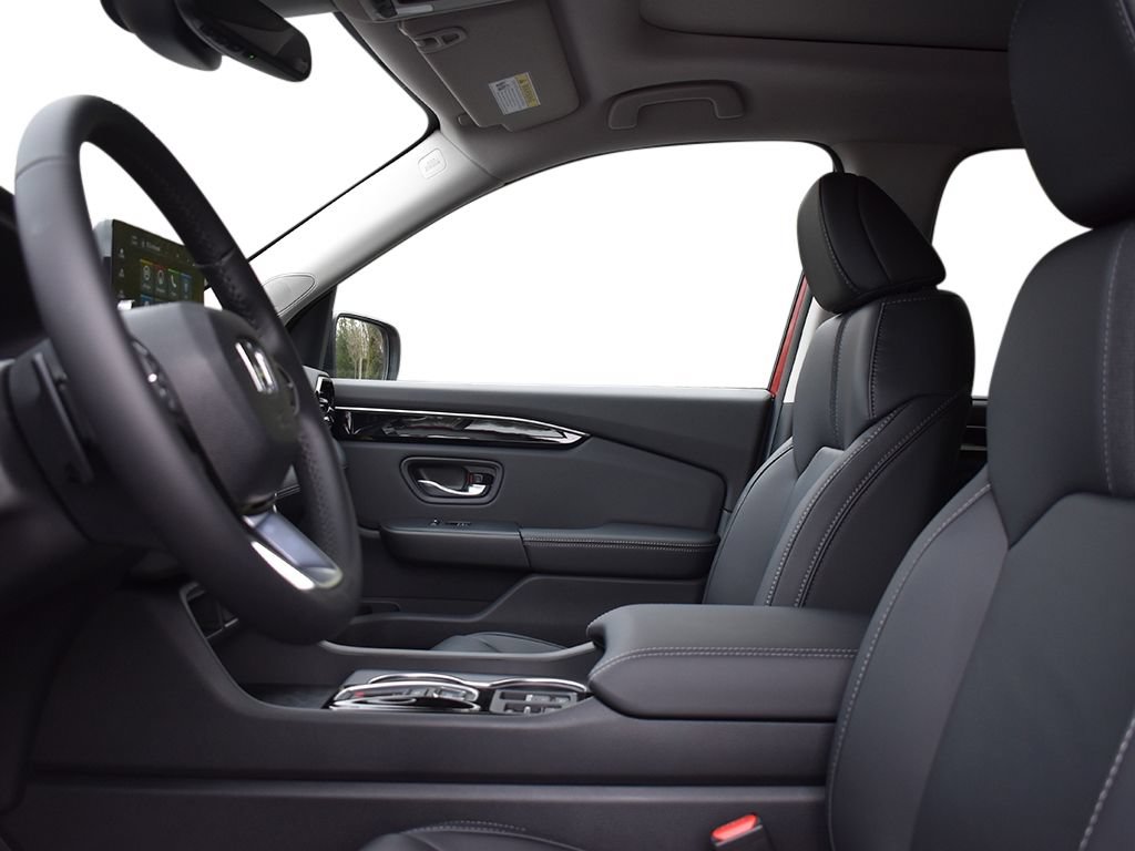 New 2025 Honda Pilot Touring image 13
