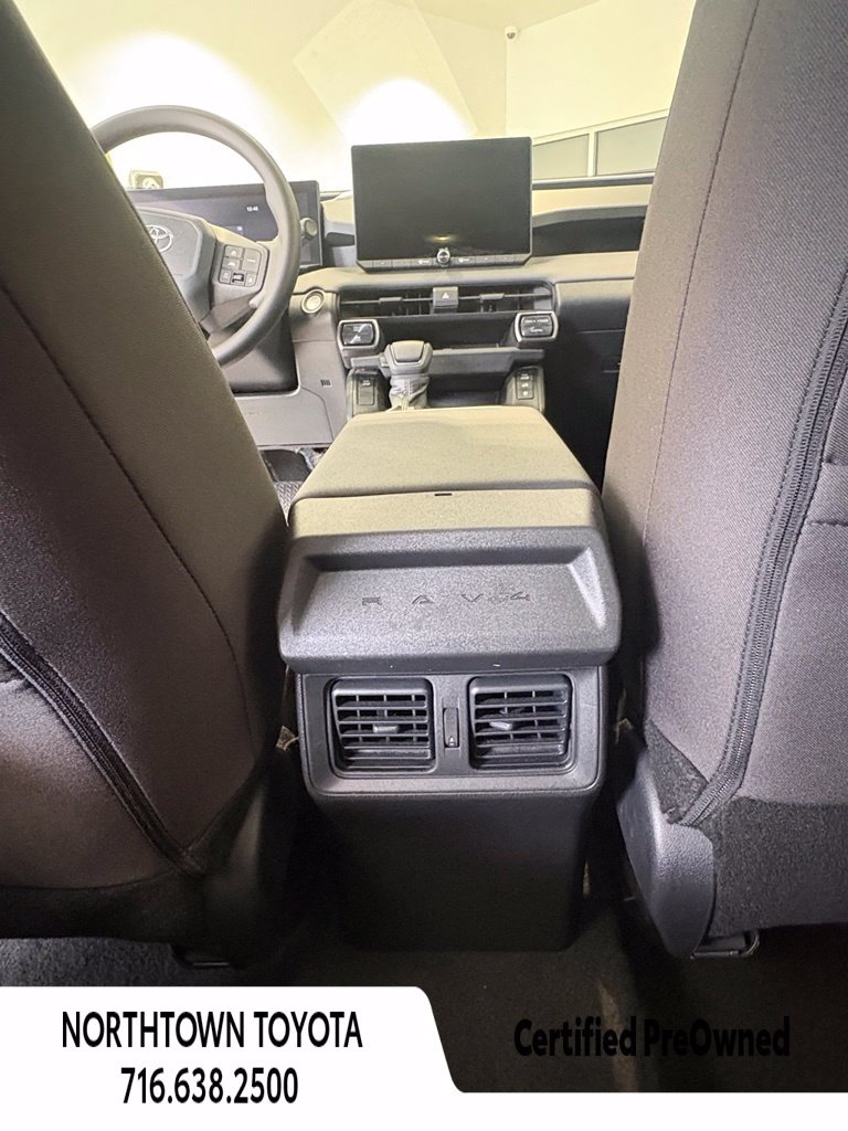 Used 2026 Toyota RAV4 LE AWD/4WD image 27