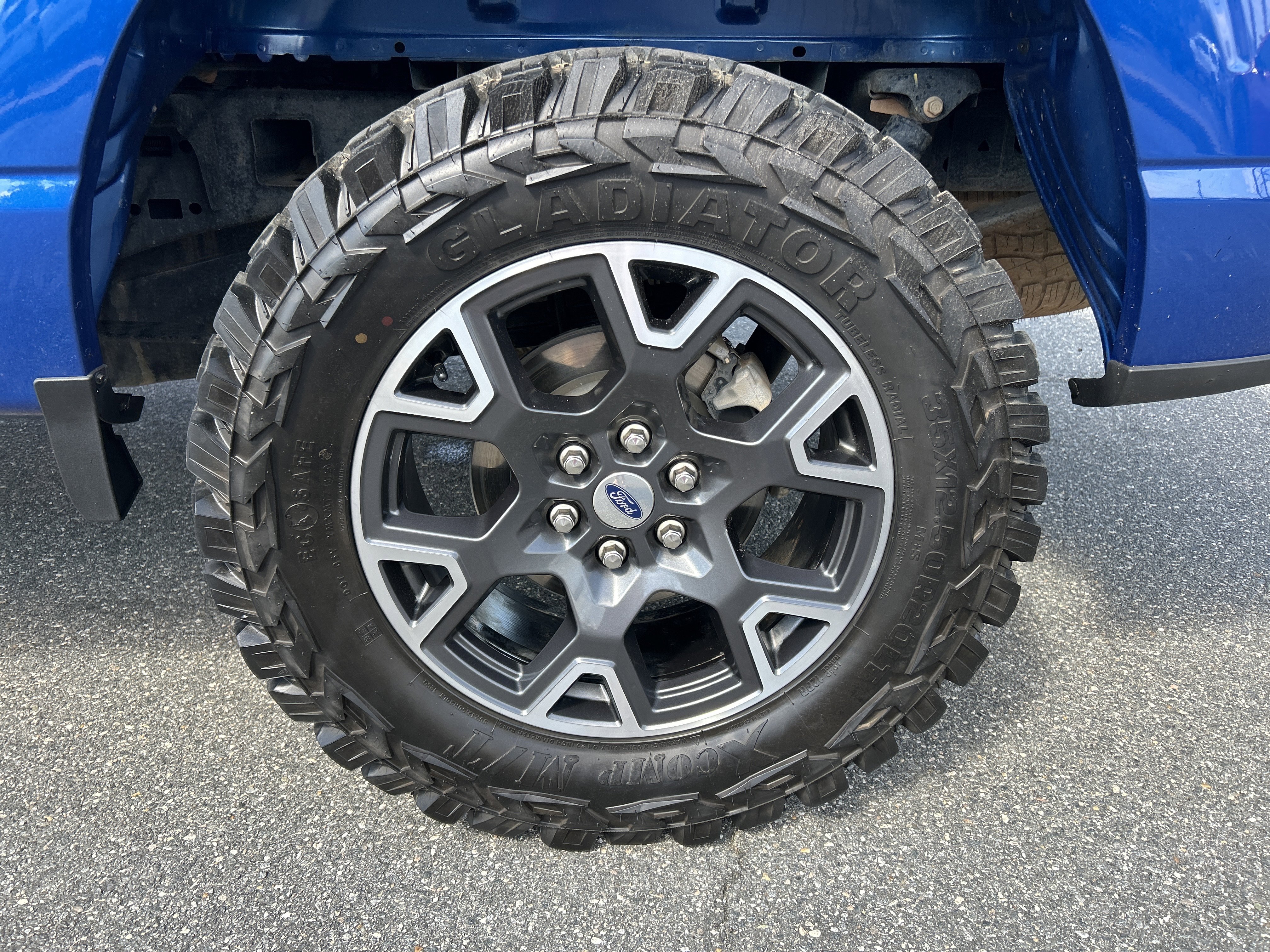 Certified 2025 Ford F150 STX w/ Equipment Group 200A AWD/4WD image 15