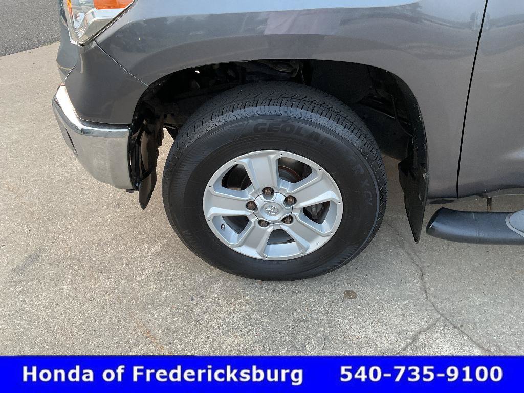 Used 2017 Toyota Tundra SR5 AWD/4WD image 10