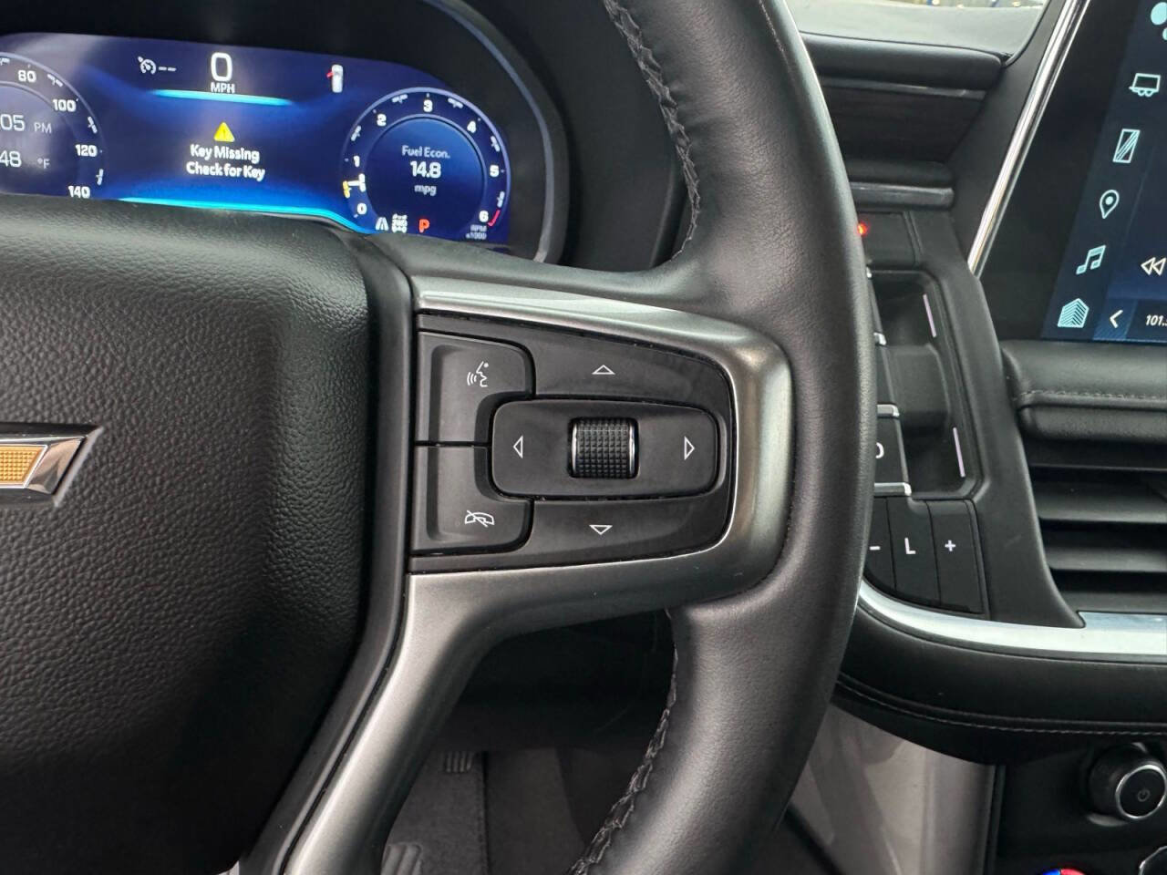 Used 2023 Chevrolet Suburban LT image 19