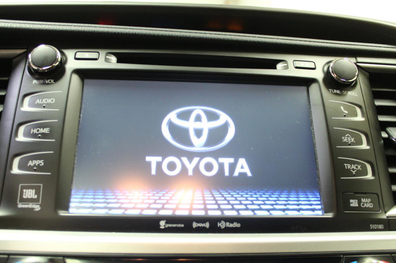 Used 2017 Toyota Highlander Limited Platinum image 15