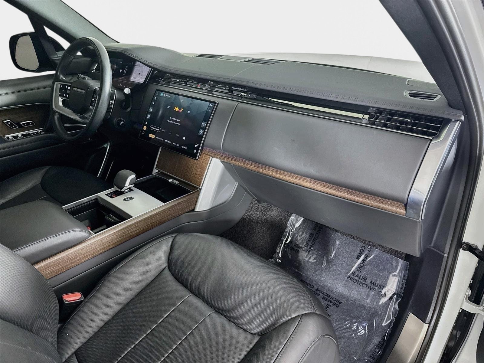 Used 2024 Land Rover Range Rover SE AWD/4WD image 31