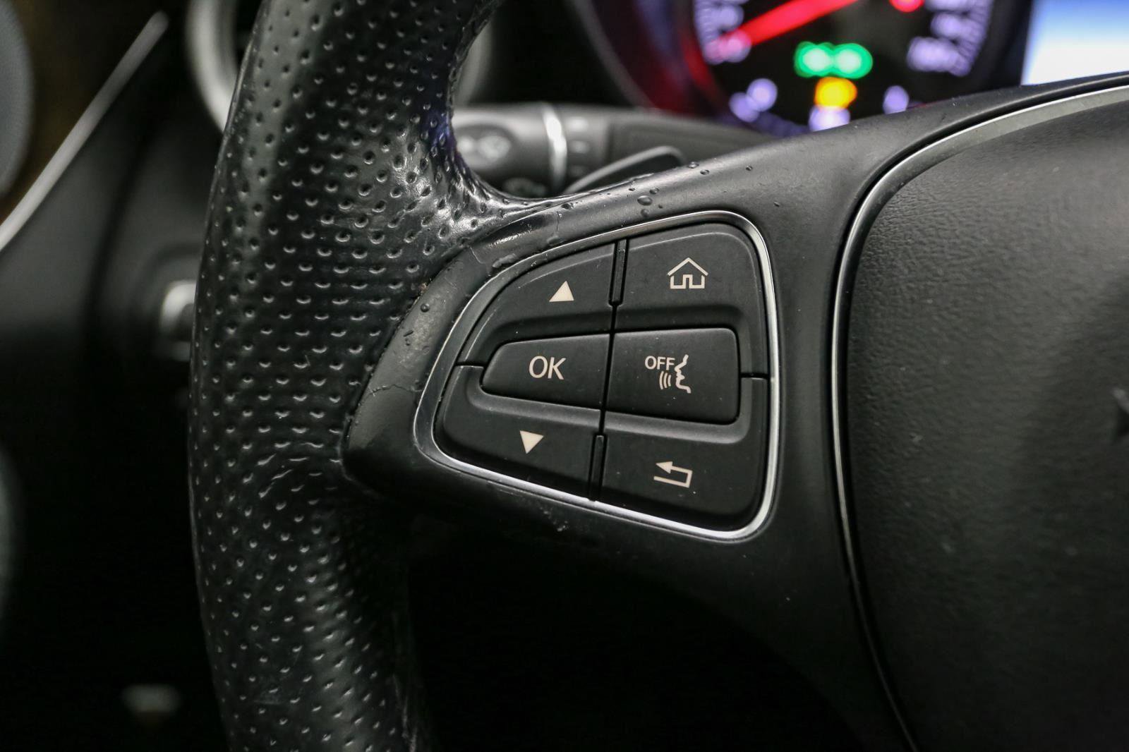 Used 2017 Mercedes-Benz C 300 4MATIC Sedan image 35