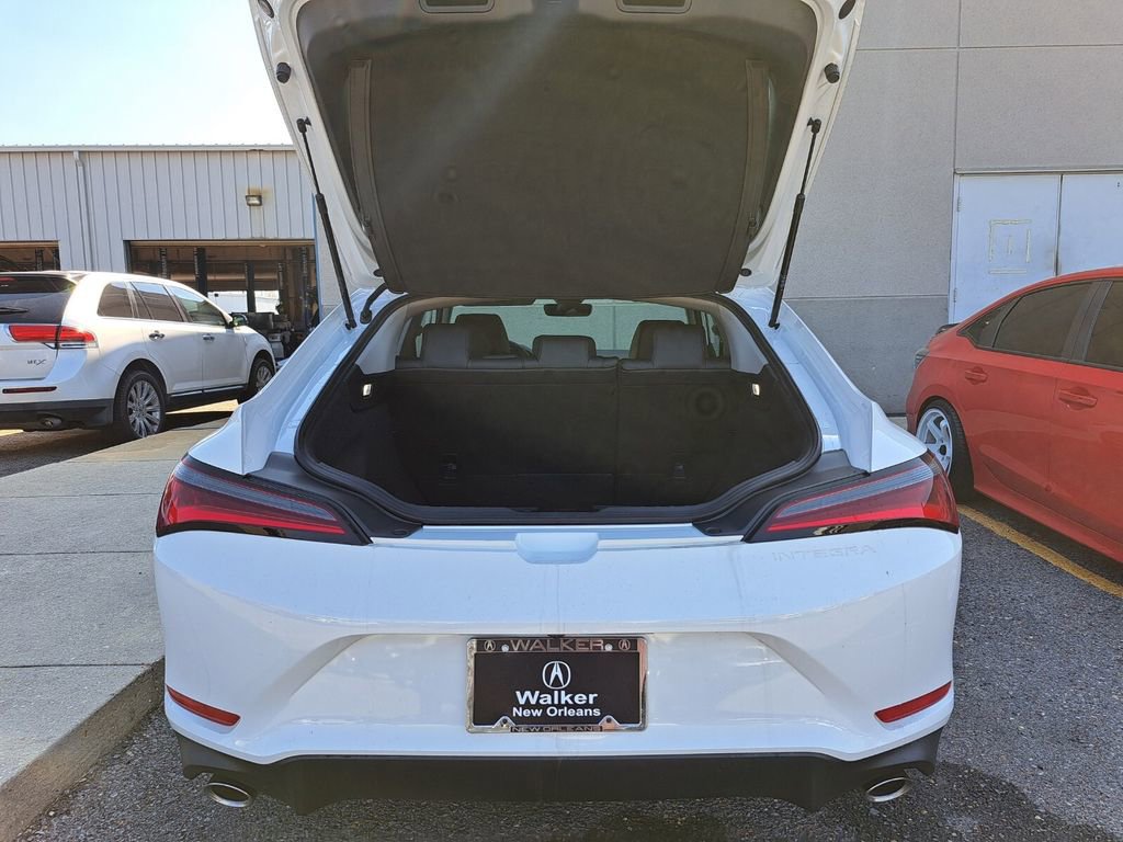 New 2026 Acura Integra FWD image 25