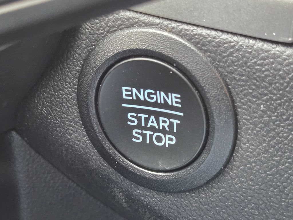 Used 2025 Ford Escape Active AWD/4WD image 47