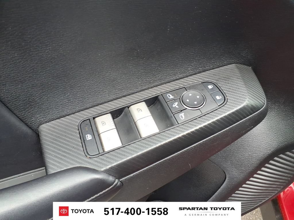 Used 2024 Mitsubishi Outlander SE FWD image 15