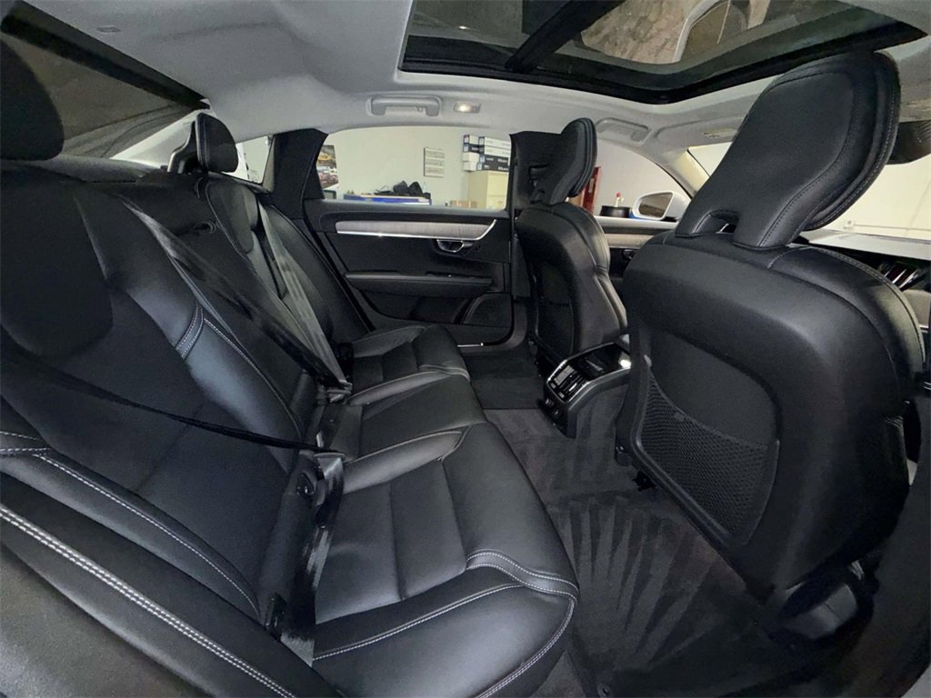 Used 2024 Volvo S90 B6 Ultimate w/ Protection Package Premier image 16