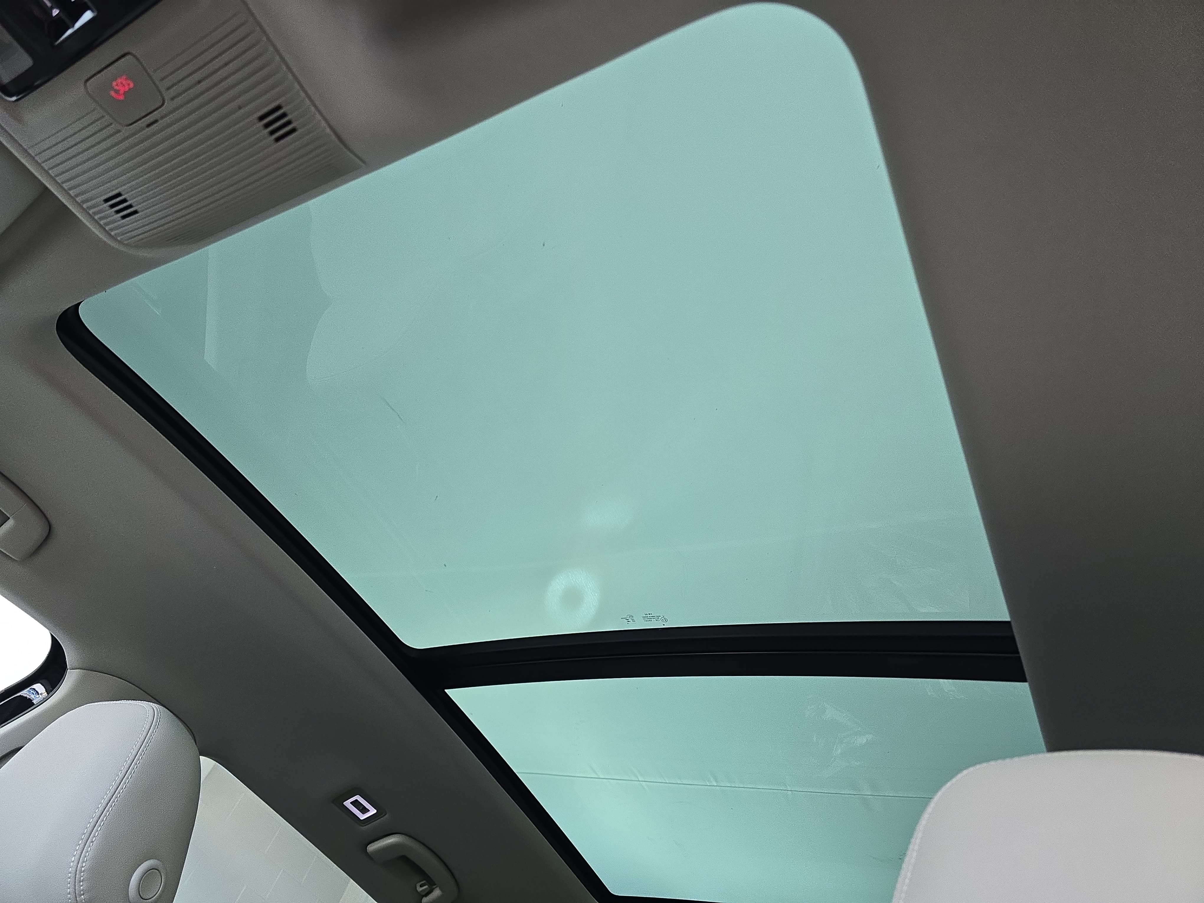 New 2026 Volkswagen Atlas SE FWD image 31