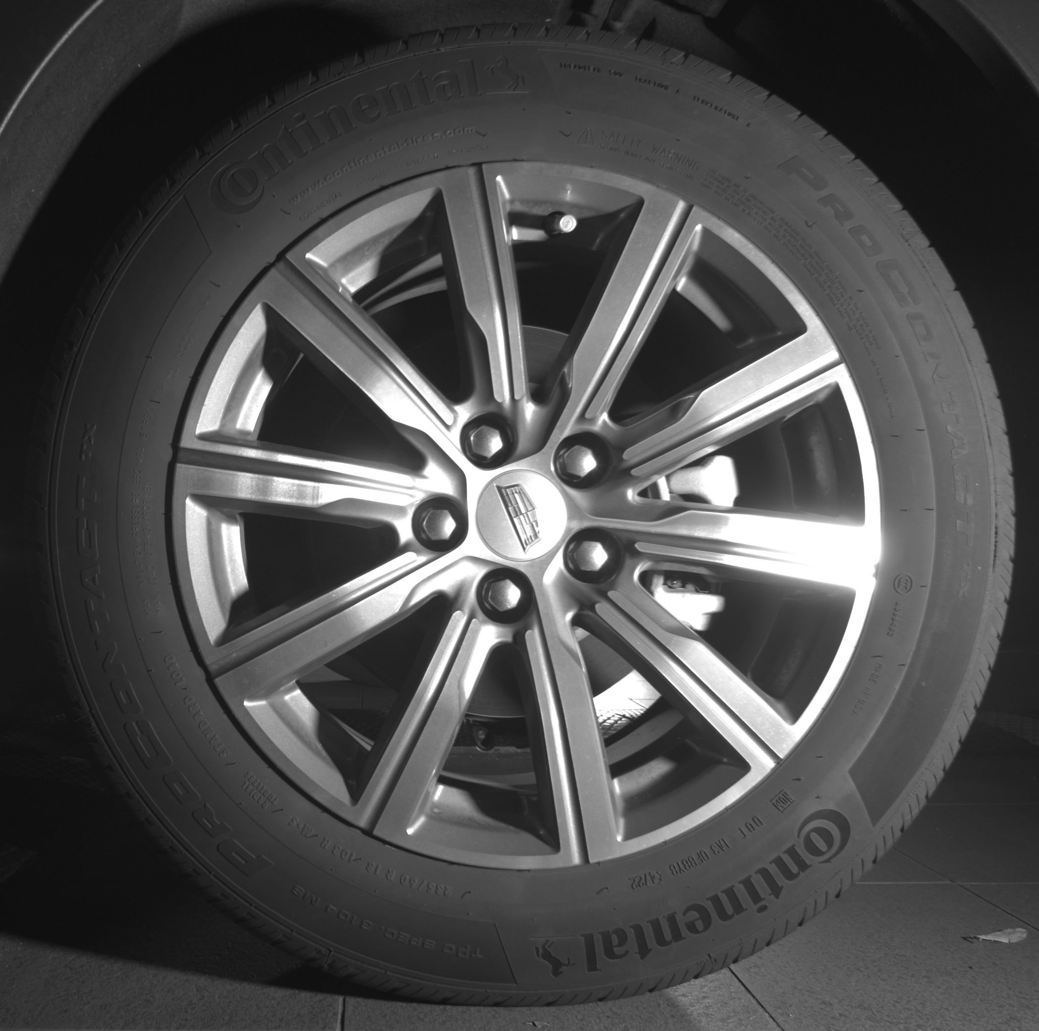 Used 2023 Cadillac XT4 Sport w/ Enhanced Visibility Package FWD image 11