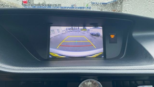 Used 2015 Lexus ES 300h image 28