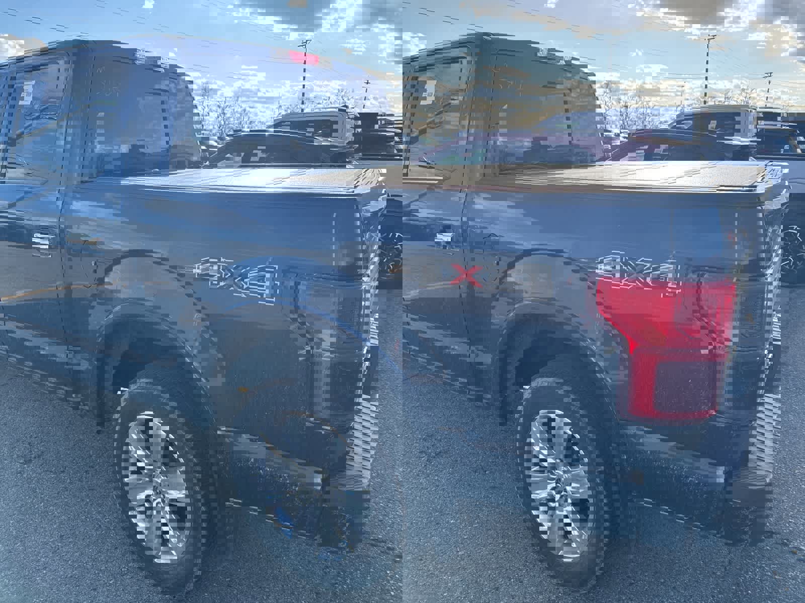 Used 2019 Ford F150 Platinum w/ Technology Package image 7