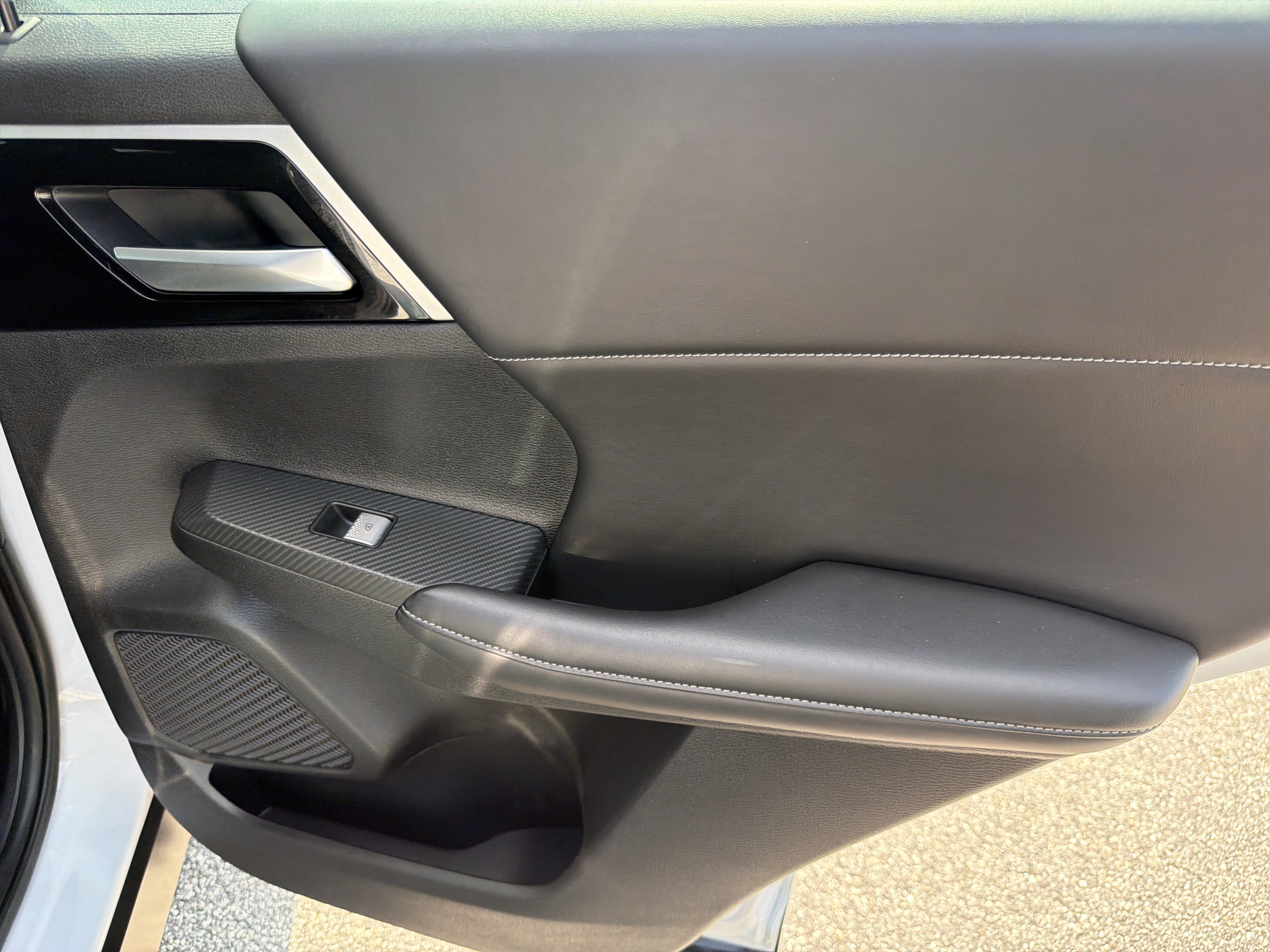 Used 2023 Mitsubishi Outlander SE FWD image 27