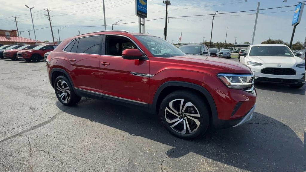 Used 2021 Volkswagen Atlas Cross Sport SEL Premium AWD/4WD image 2