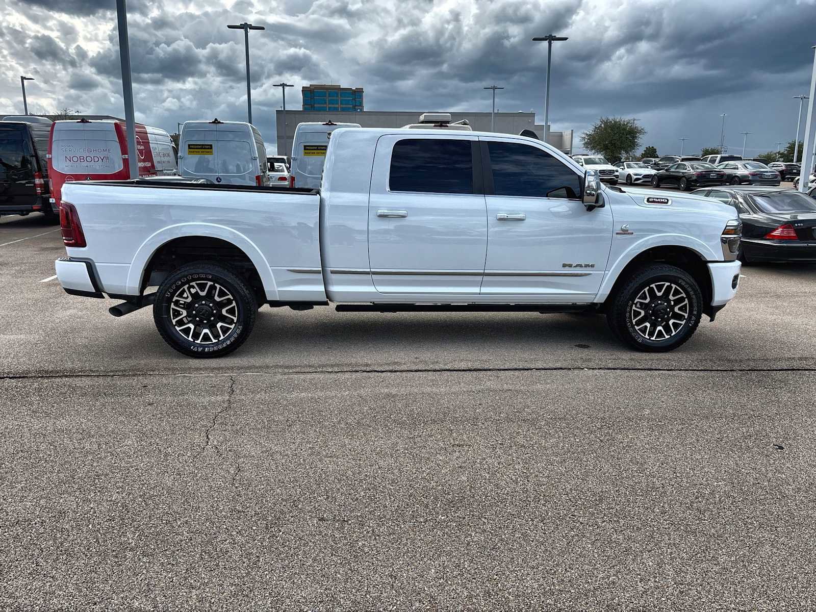 Used 2025 RAM 2500 Limited image 10