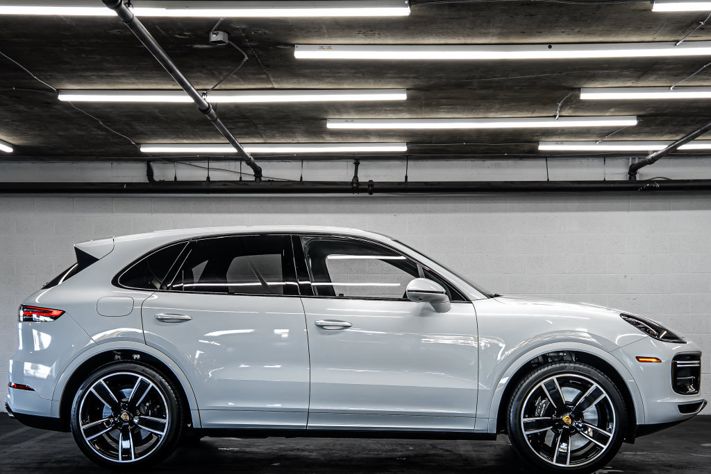 Used 2022 Porsche Cayenne Turbo AWD/4WD image 6